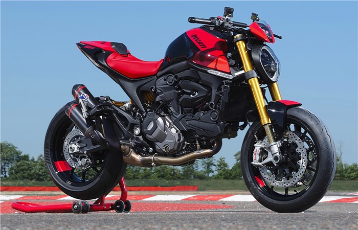 Ducati Monster 30th Anniversario Tampil Spesial Kental Nuansa Italia