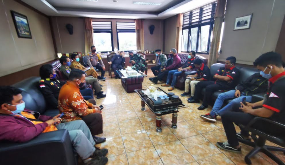 DPD Pemuda Merga Silima Kabupaten Karo mendukung penegakan hukum Protokol Covid-19