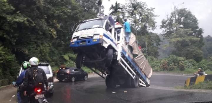 Jalan Medan – Berastagi Macet