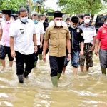 Gubernur Edy Rahmayadi Serahkan Bantuan untuk Korban Banjir di Langkat