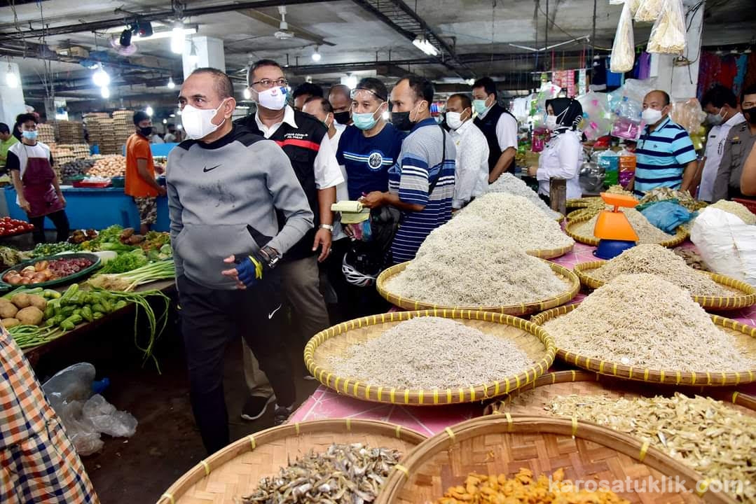 Tinjau Harga Sembako di Pasar Petisah, Gubernur Harga Relatif Stabil