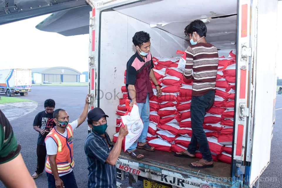 Bantu Korban Banjir Kalsel Tni Au Kerahkan Pesawat, Angkut Logistik