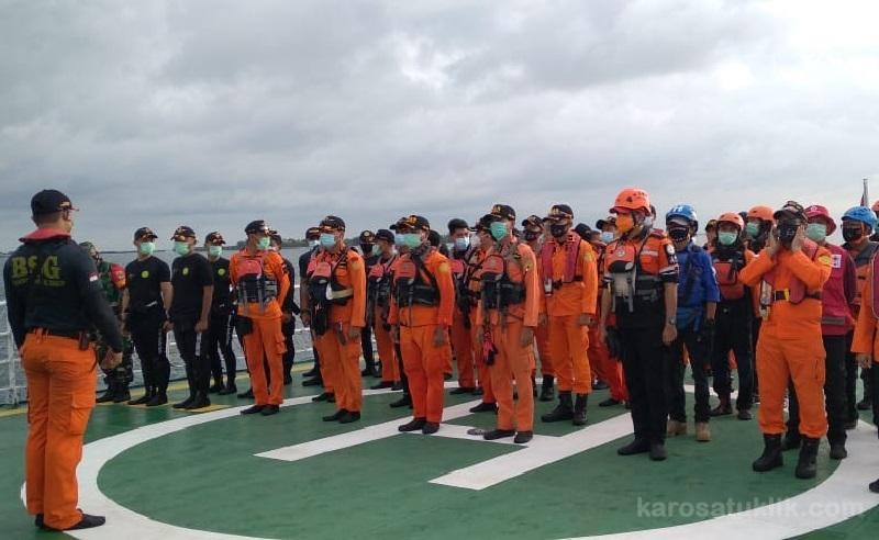 Cuaca Buruk dan Gelombang Tinggi, Pencarian Korban Sriwijaya SJ-182 Dihentikan Sementara