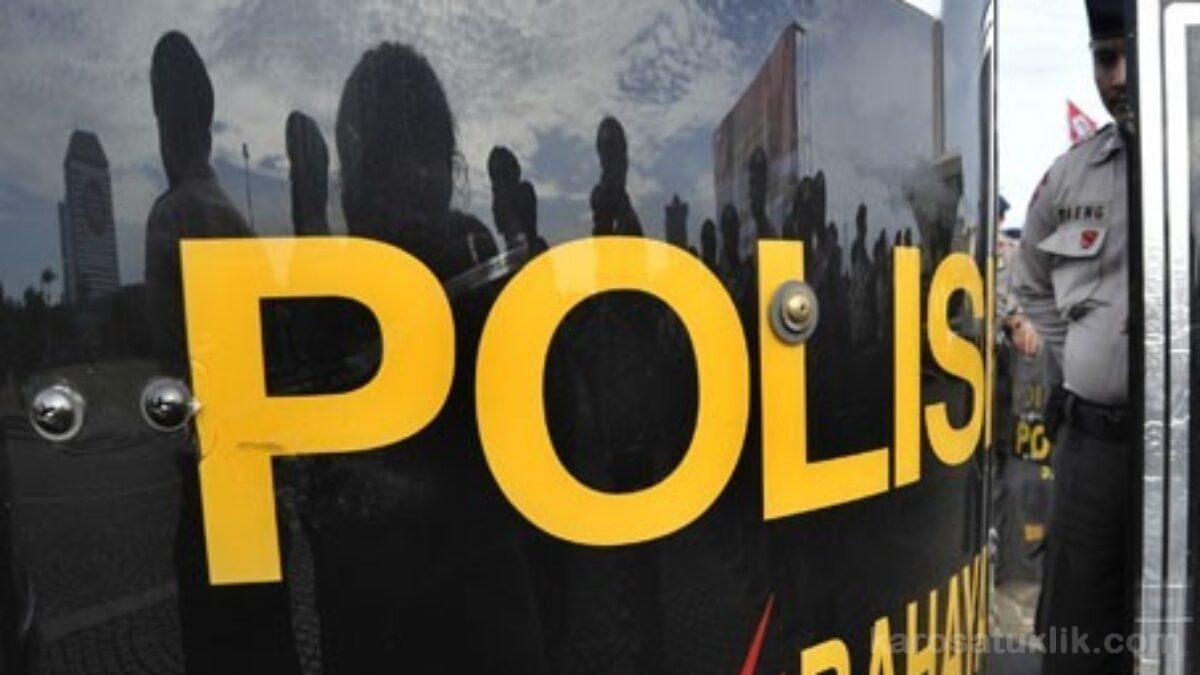 DPO Judi Ditembak Mati, Massa Ngamuk dan Serang Kantor Polsek di Sumbar