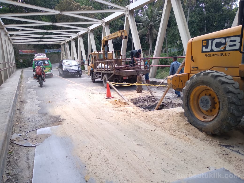 Jembatan Lau Bengap Tigabinanga Sedang Diperbaiki