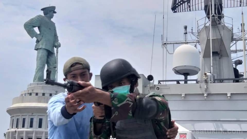 KRI Oswald Siahaan Gelar Latihan VBSS