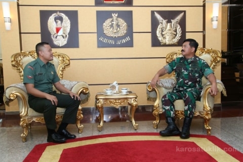 Kopda Hardius bersama Panglima TNI