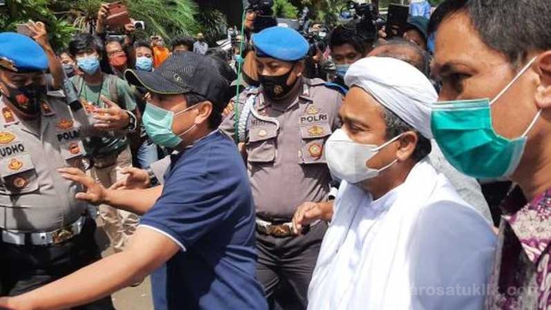 Rizieq Shihab, Menantunya, dan Dirut RS Ummi Jadi Tersangka