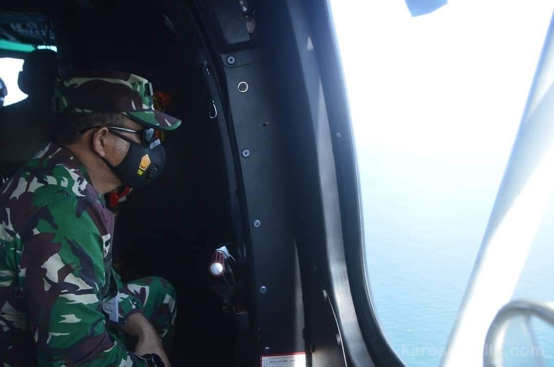 TNI AU Kembali Terbangkan Helikopter SAR Sriwijaya Air