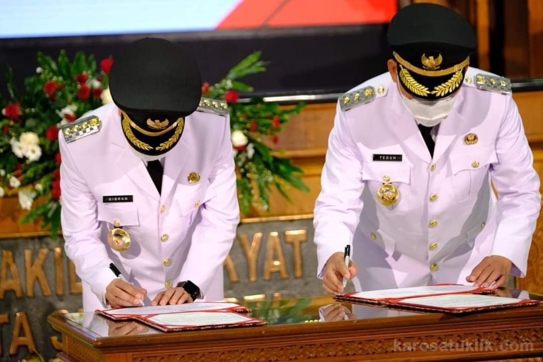 Gibran Rakabuming Ucapkan Sumpah Jabatan Wali Kota Solo