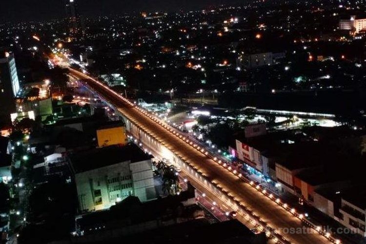 Momen Basuki Serahkan Peresmian Flyover Purwosari Solo ke FX Rudy