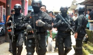 Densus 88 Tangkap 12 Terduga Teroris di Jawa Timur