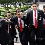 Paspampres soal Moge Ditendang: di Aturan Seharusnya Ditembak Paspampres soal Moge Ditendang: di Aturan Seharusnya Ditembak