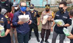 8 Pria Diduga Kurir Narkoba Ditangkap di Selat Malaka, Ribuan Ekstasi dan Puluhan Kilo Sabu Diamankan