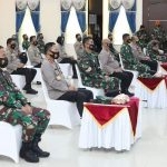Bersama Kapolri Tinjau Vaksinasi Prajurit TNI dan Anggota Polri di Polda Kepri