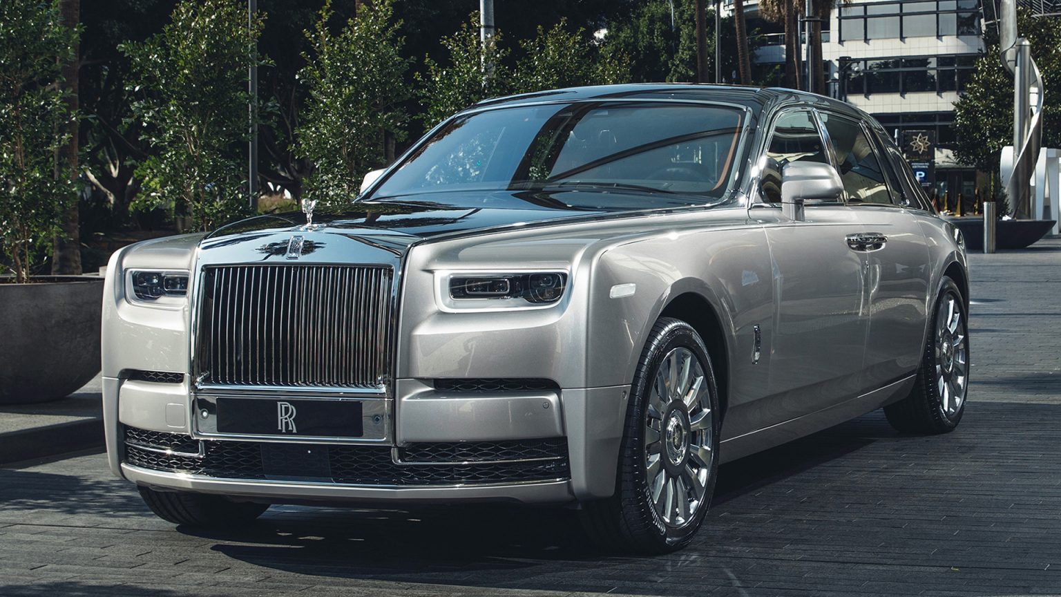 Rolls-Royce New Ghost Hadir di Indonesia, Apa Saja Keistimewaanya