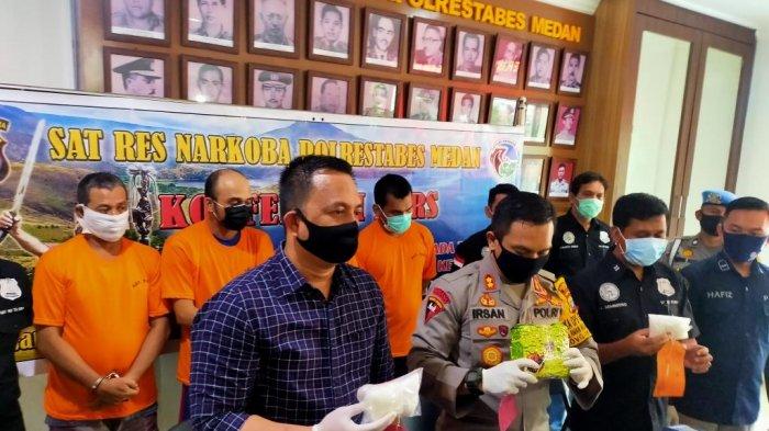 satnarkoba-polresta-medan-memaparkan-pengungkapan-kasus Polrestabes Medan Ringkus Bandar Besar Narkoba Antar Provinsi di Medan