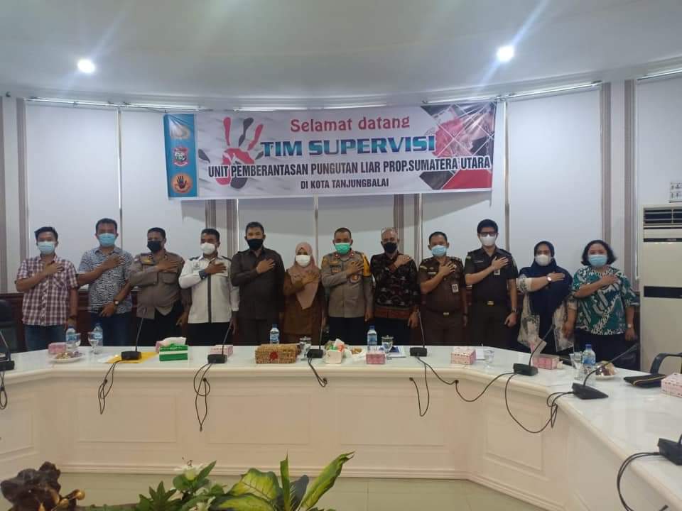 Plh Seketaris Daerah Kota Tanjung Balai, Nurmalini Marpaung didampingi Inspektur Kota Tanjungbalai Susanto, menerima kunjungan Tim Pokja Penindakan Unit Pemberantasan Pungli (UPP) Provinsi Sumatera Utara