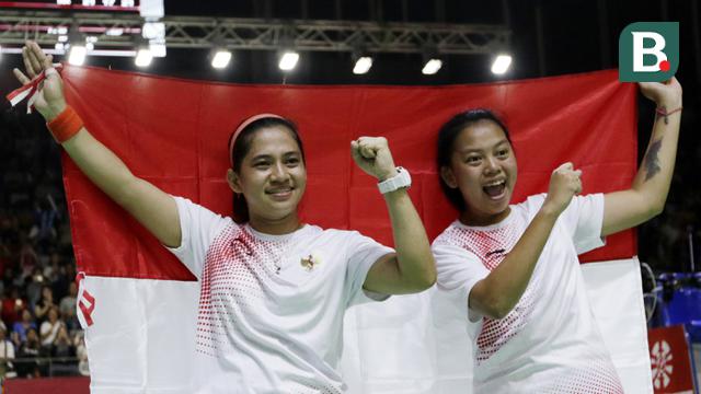 Pasangan Leani Ratri Oktila/Khalimatus Sadiyah mempersembahkan medali emas pertama bagi kontingen Indonesia di ajang Parilimpiade Tokyo 2020. 