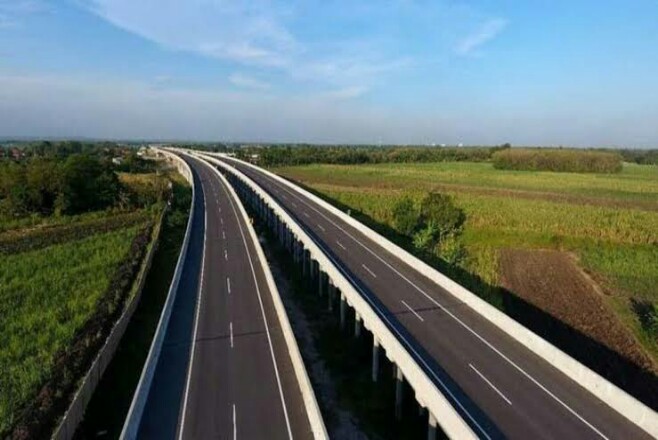 PT Hutama Karya (Persero) optimistis Jalan Tol Pekanbaru-Bangkinang sepanjang 40 km sudah bisa fungsional pada akhir 2021