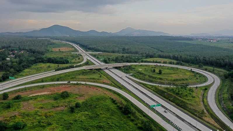 PT Hutama Karya (Persero) mencatat total anggaran yang diperlukan untuk memfinalisasi pembangunan Ruas Jalan Tol Trans-Sumatera (JTTS) mencapai Rp 547,16 triliun