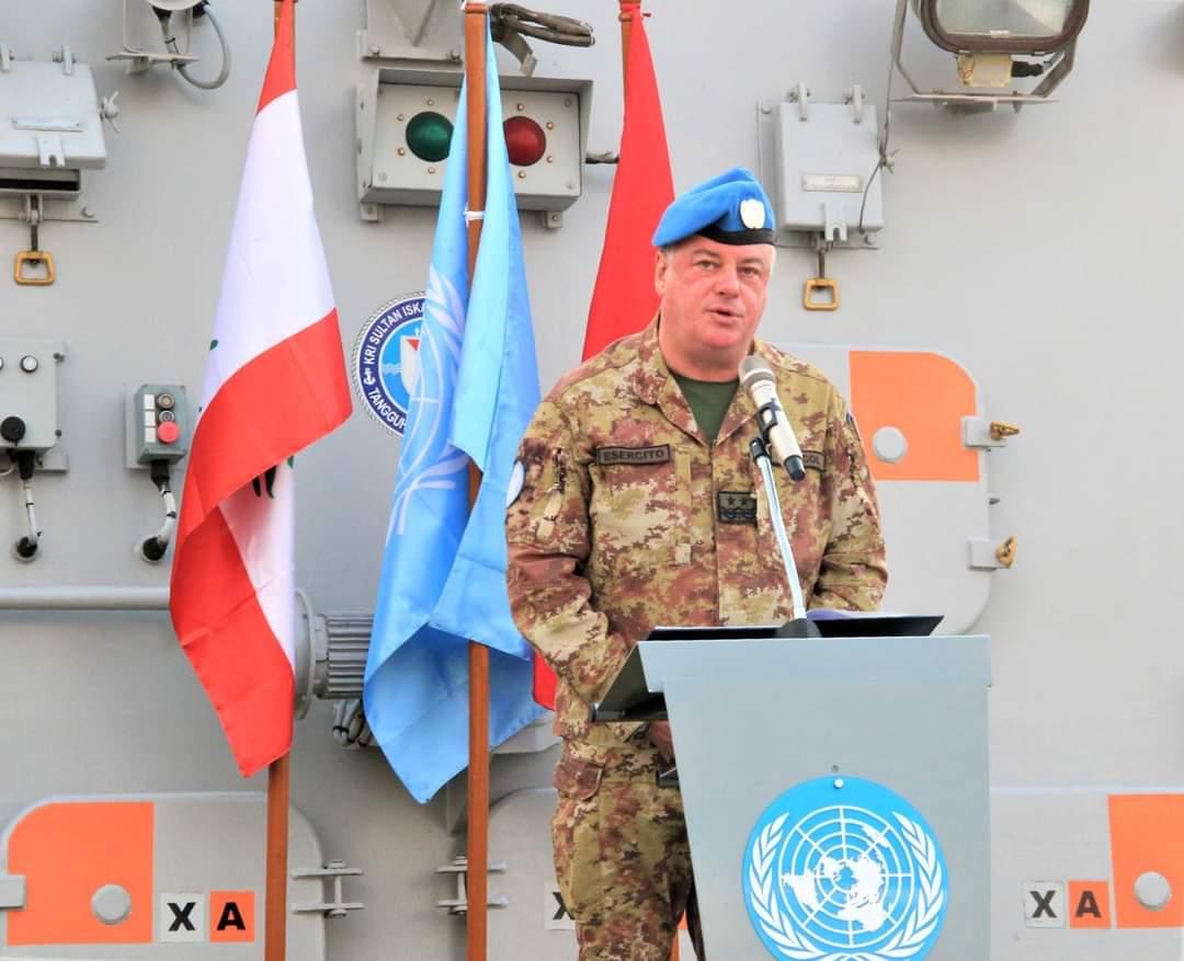 Force Commander UNIFIL Major General Stefano Del Col Force dan Maritime Task Force (MTF) Commander Rear Admiral Andreas Mugge mengunjungi KRI Sultan Iskandar Muda-367 dalam rangka melaksanakan kunjungan kerja