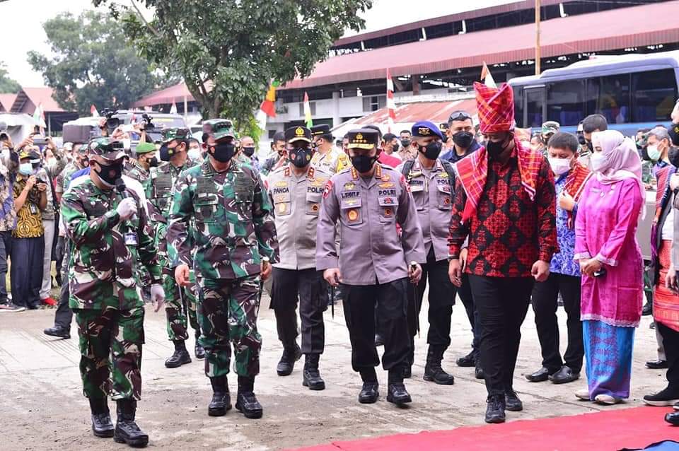 Kapolri Jenderal Pol Listyo Sigit Prabowo bersama Panglima TNI Marsekal Hadi Tjahjanto kembali melaksanakan kunjungan kerja ke Kota Medan