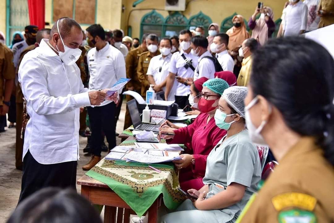 Hadir di Kota Pematangsiantar, Gubernur Sumatera Utara, Edy Rahmayadi menggelar pertemuan bersama para pimpinan Organisasi Perangkat Daerah (OPD), Camat, Lurah dan Kepala SMA/SMK