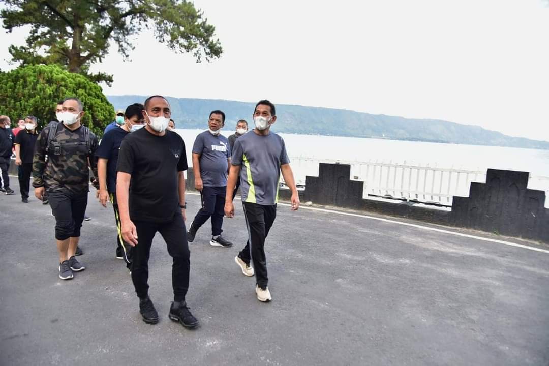 Hadir di Kota Pematangsiantar, Gubernur Sumatera Utara, Edy Rahmayadi menggelar pertemuan bersama para pimpinan Organisasi Perangkat Daerah (OPD), Camat, Lurah dan Kepala SMA/SMK