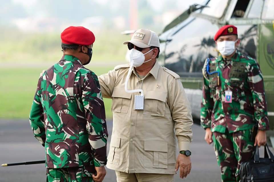 Menteri Pertahanan (Menhan) Prabowo Subianto melakukan kunjungan kerja dengan meninjau Pusat Pendidikan dan Latihan Pasukan Khusus (Pusdiklatpassus) Komando Pasukan Khusus (Kopassus), Sabtu (25/9/2021) di Batujajar, Bandung, Jawa Barat, untuk melihat secara langsung pelaksanaan kegiatan Latihan Pembulatan Komponen Cadangan (Komcad).