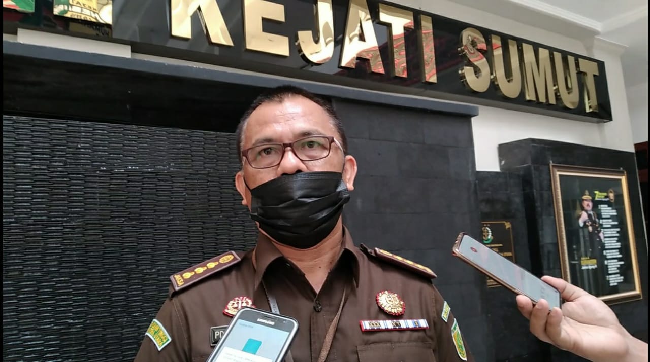 Personel Intelegen pada Kejaksaan Tinggi Sumatera Utara menangkap SS, buronan pencuri dalam kasus pencurian (korupsi) pada jasa pembongkaran pupuk curah milik PT Pupuk Kalimantan Timur di Medan dari Kapal Pengangkutan, Pengantongan dan Pemuatan pupuk di gudang penyimpanan pada periode 2016 sampai 2018