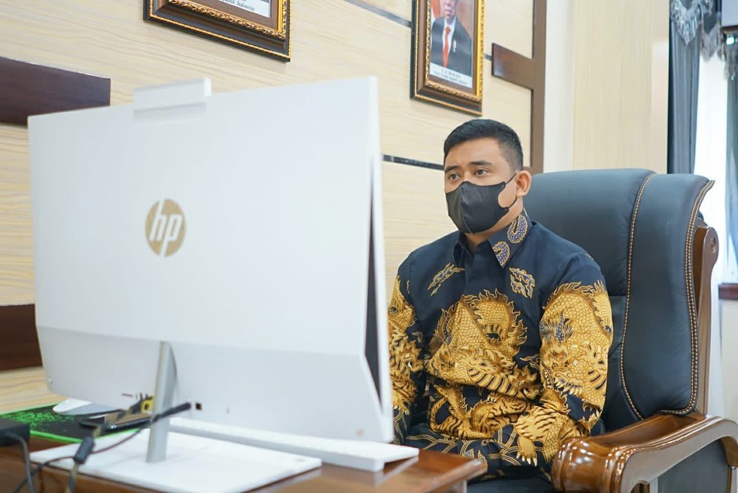 Wali Kota Medan, Bobby Nasution terus berupaya memperjuangkan agar pelaku Usaha Mikro Kecil Menengah (UMKM) dapat menawarkan dan memasarkan produknya untuk mendukung kebutuhan Pemko Medan