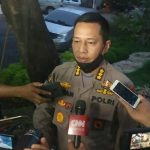Tim gabungan dari Unit Kejahatan Kekerasan (Jatanras) Polda Sumatera Utara dan Polrestabes Medan dikabarkan berhasil menangkap tiga dari empat orang pelaku perampokan toko emas di Pasar Simpang Limun Medan
