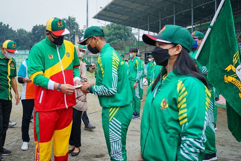 Pelepasan 89 atlet dan 40 pelatih yang akan bertanding dalam 29 Cabang Olahraga (Cabor) ini dilakukan Wali Kota Medan di Stadion Teladan