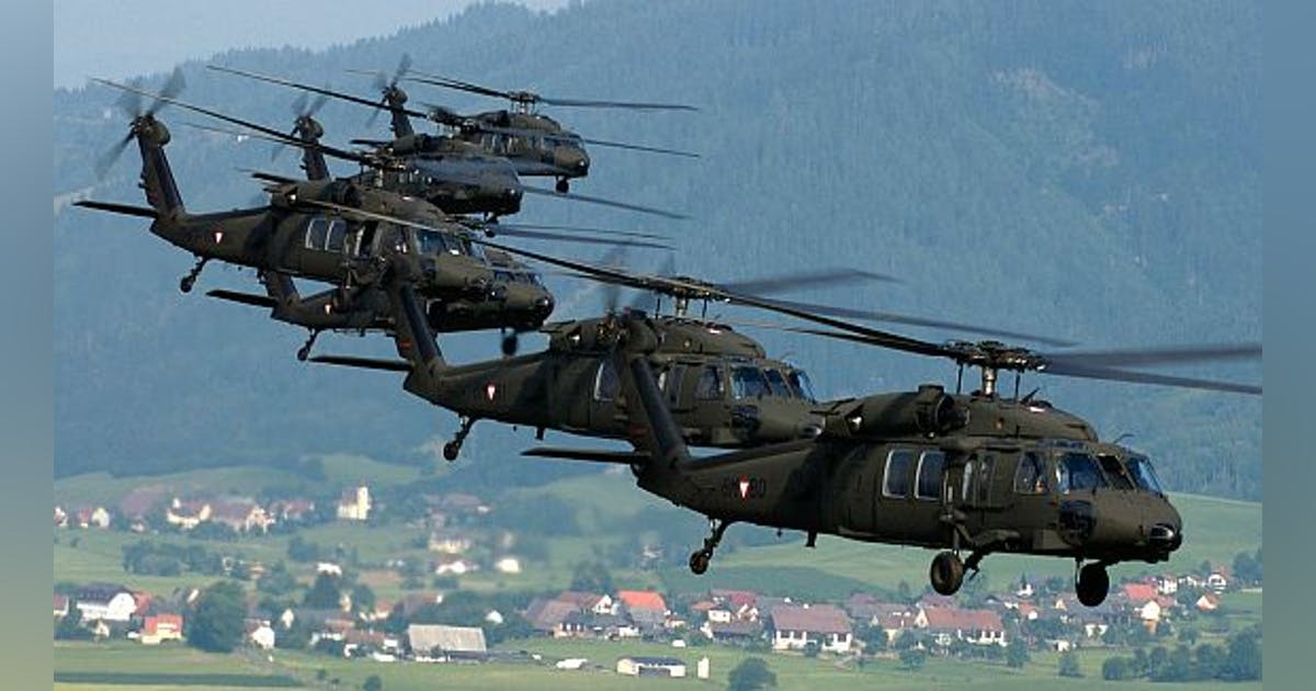 Helikopter Black Hawk memang diklaim oleh produsennya, Lockheed Martin sebagai salah satu helikopter multi-fungsi yang bisa diandalkan dalam berbagai misi