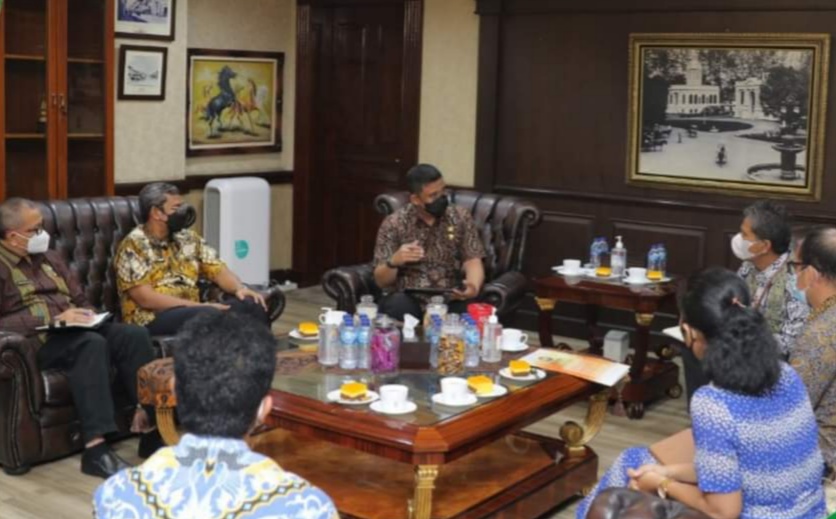Wali Kota Medan, Bobby Nasution mendukung survei kepatuhan pelayanan publik yang dilakukan ombudsman RI