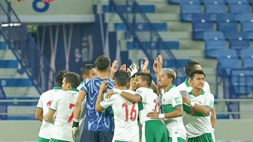 Kemenangan timnas Indonesia dalam dua leg play-off kualifikasi Piala Asia 2023 melawan Taiwan berdampak positif kepada perolehan di ranking FIFA. Mereka bahkan melejit hingga 10 anak tangga usai pertandingan tersebut.
