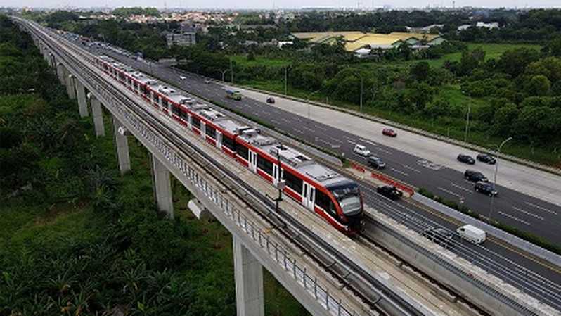 Direktur Utama PT INKA Budi Noviantoro memastikan proses pengujian 31 "trainset" atau rangkaian kereta ringan atau Light Rail Transit (LRT) Jabodebek tetap berjalan meski terdapat dua rangkaian mengalami kecelakaan