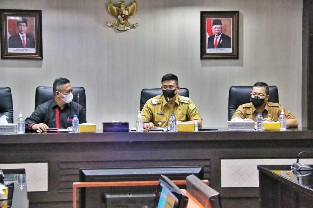 Wali Kota Medan, Bobby Nasution menerima kunjungan dari DPRK Aceh Tengah di Kantor Wali Kota Medan, Senin (4/10/2021)