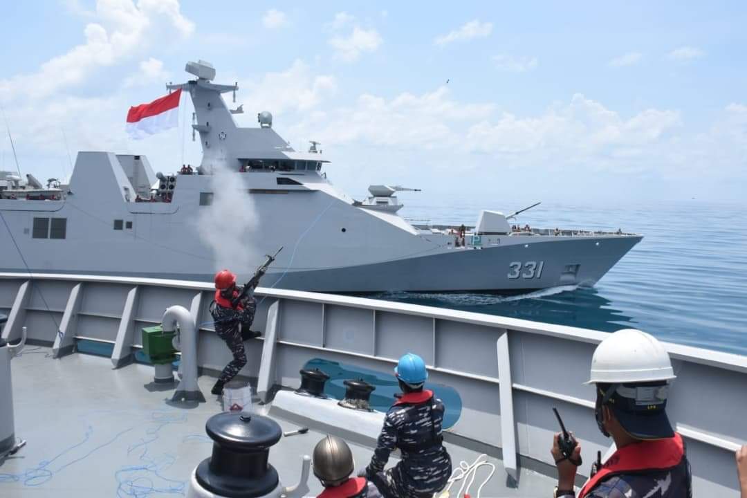 Puluhan Kapal Perang TNI AL Uji Kemampuan Teknologi di Perairan Laut Jawa