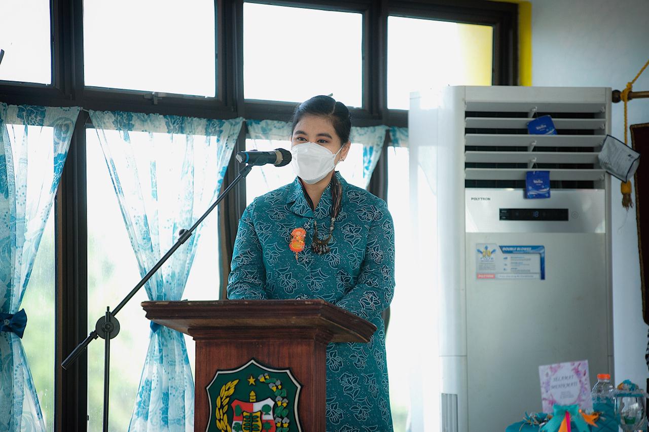 Wali Kota Medan, Bobby Nasution dan Ketua Tim Penggerak PKK Medan, Kahiyang Ayu Bobby Nasution menerima kunjungan Tim Monitoring PKK Sumut