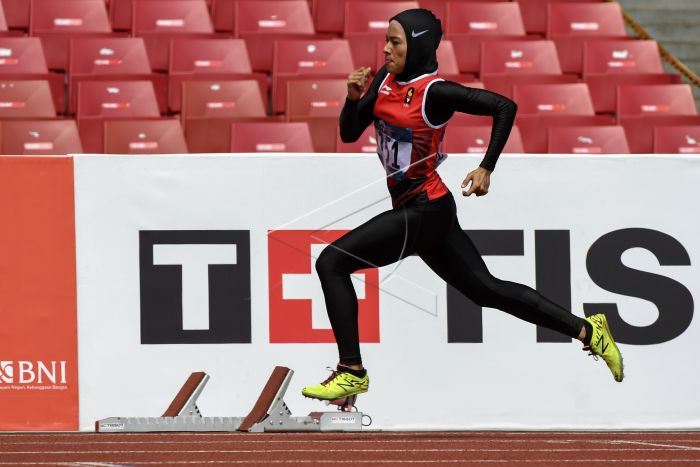 Atlet Sumatera Utara Agustina Mardika memenangi medali emas kedua di Pekan Olahraga Nasional (PON) XX Papua, kali ini dari nomor lari 800 meter putri cabang olahraga atletik.