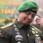 Pengganti Marsekal Hadi Tjahjanto sebagai Panglima TNI hingga kini masih misteri. Presiden Joko Widodo (Jokowi) belum juga mengirimkan nama calon Panglima TNI ke DPR RI