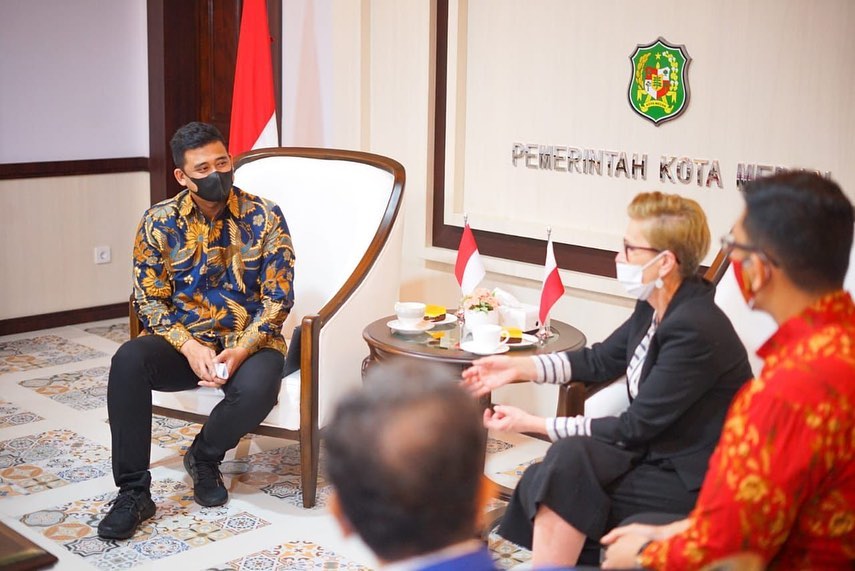 Wali Kota Medan, Bobby Nasution menerima kunjungan Dubes Polandia, Beata Stoczynska, Kamis (7/10/2021) di ruang khusus wali kota