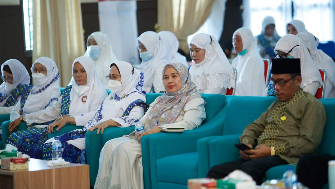 Wakil Bupati Pakpak Bharat H Mutsyuhito Solin, Dr, M.Pd mengatakan bahwa saat ini, Pemerintah Pakpak Bharat tengah berupaya mendorong dan meningkatkan kualitas pendidikan perempuan di Pakpak Bharat guna menyokong perekonomian keluarga sejahtera.