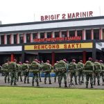 Komandan Brigif 2 Marinir Kolonel Marinir Rudi Harto Marpaung menghadiri acara penerimaan Satgasmar Pam Pulau Terluar XXIV di Lapangan Rencong Sakti Mako Brigif 2 Marinir Gedangan, Sidoarjo, Jawa Timur, Senin (08/11/2021).