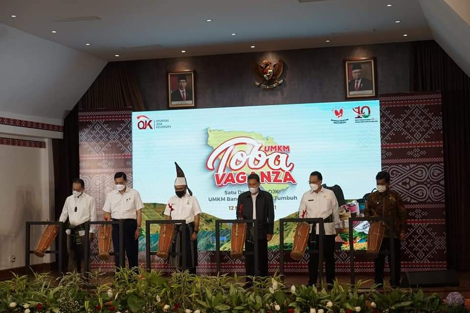 Aneka produk UMKM Pakpak Bharat turut dihadirkan dalam Event Gerakan Nasional Bangga Buatan Indonesia yang diselenggrakan oleh Otoritas Jasa Keuangan (OJK) bersama Industri Jasa Keuangan (IJK) dan sejumlah pemangku kepentingan lainnya di Sumatera utara di Kota Parapat, Kabupaten Simalungun
