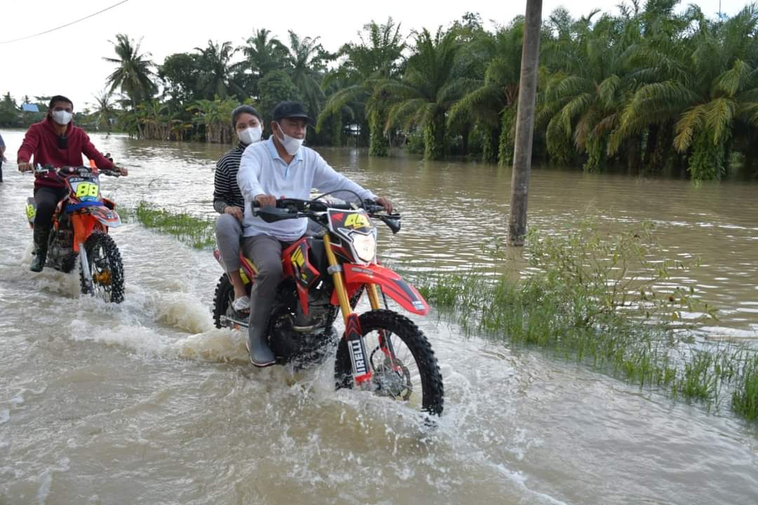 Bencana alam banjir yang melanda Kabupaten Serdang Bedagai (Sergai) masih belum usai. Melihat kondisi ini, Bupati H Darma Wijaya melakukan peninjauan dengan berkeliling ke sejumlah desa yang ada di 2 (dua) kecamatan yakni Kecamatan Sei Rampah dan Kecamatan Tanjung Beringin untuk melihat secara langsung kondisi para pengungsi di posko banjir