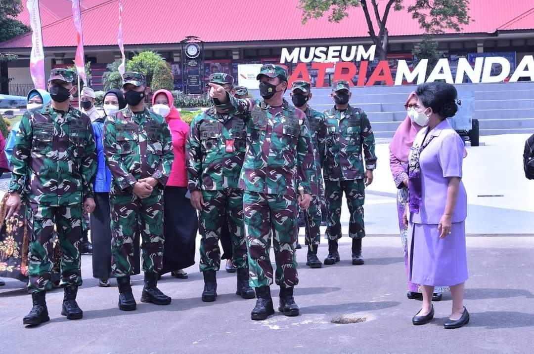 Panglima TNI Resmikan Plaza Museum Satria Mandala
