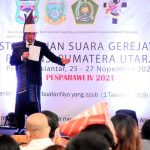 Gubernur Sumatera Utara (Sumut) Edy Rahmayadi menutup Pesta Paduan Suara Gerejawi (Pesparawi) Sumut 2021 dengan menyerahkan Piala Bergilir Gubernur Sumut kepada Kota Medan sebagai Juara Umum.